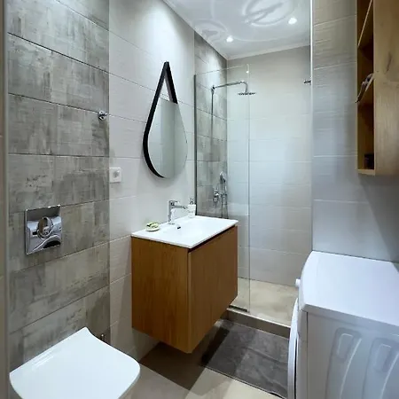 Thea Apartment